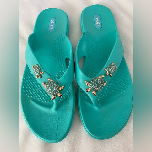 SUMMER Oka-B Sandals, size Large (9M), Turquoise - Picture 7 of 7